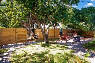 609 S Arnold Ave in Lantana, FL - Building Photo - Building Photo