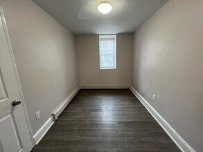 46 Waverly St, Unit #B in Boston, MA - Foto de edificio - Building Photo