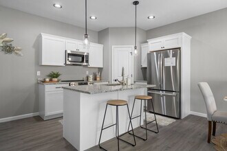 209 A Jimmy H Dr in Jonesburg, MO - Building Photo - Building Photo