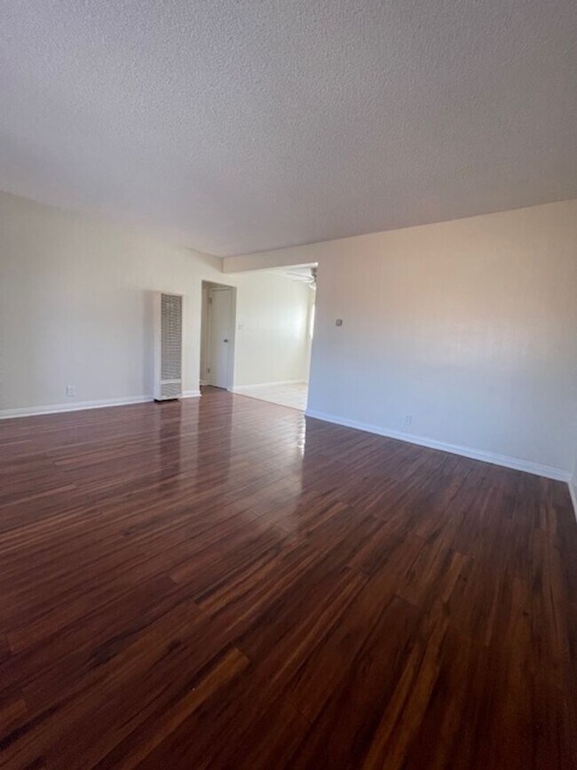 6765 Orizaba Ave in Long Beach, CA - Building Photo - Building Photo