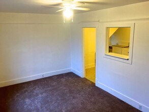 505 SE Lyon St in Albany, OR - Building Photo - Building Photo