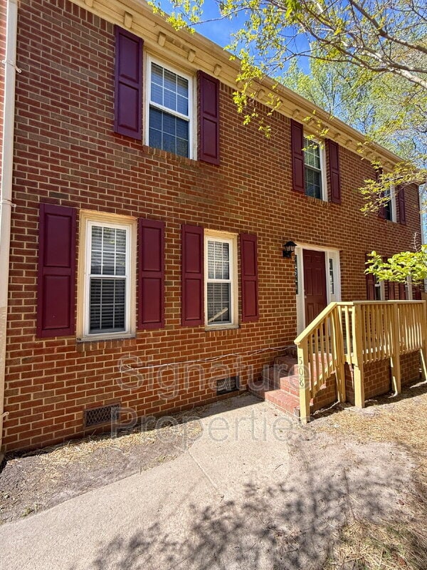 property at 508 Mulligan Dr