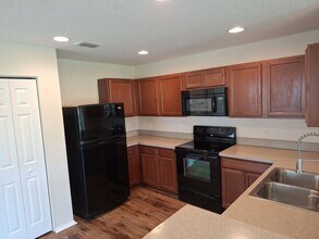 550 Mount Olympus Blvd in New Smyrna Beach, FL - Building Photo - Building Photo