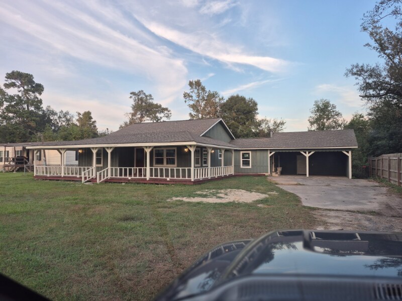 2948 Elm Rd in Orange, TX - Building Photo