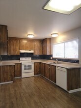 1540 Gary Ct in Rohnert Park, CA - Building Photo - Building Photo