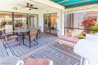 522 Beachwalk Cir in Naples, FL - Building Photo - Building Photo