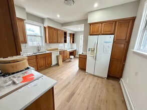 129 Lafayette Ave in Hamilton Township, NJ - Foto de edificio - Building Photo