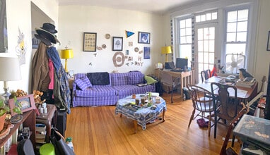 2031 Commonwealth Ave, Unit 12 in Boston, MA - Building Photo - Building Photo