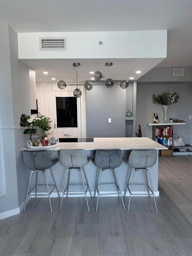 275 NE 18th St in Miami, FL - Building Photo - Building Photo