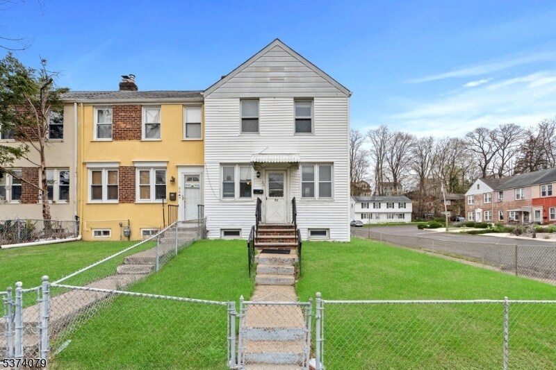 92 Baker St in Dover, NJ - Building Photo