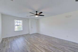312 E Waverly Pl Ct in Columbia, SC - Building Photo - Building Photo