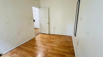 1155 Summit Ave in Jersey City, NJ - Building Photo - Building Photo