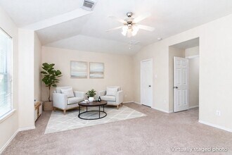 207 N Burberry Park Cir in Spring, TX - Building Photo - Building Photo