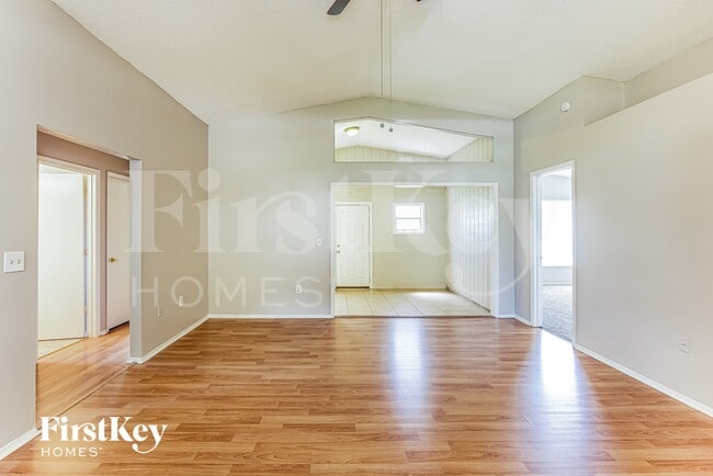 468 Emerald Cove Loop in Lakeland, FL - Building Photo - Building Photo