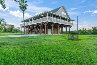 19314 Wallisville Rd in Houston, TX - Building Photo - Building Photo