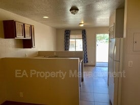 502 US Route 66 in Moriarty, NM - Building Photo