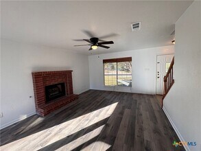 609 Man O War Dr in Harker Heights, TX - Building Photo - Building Photo