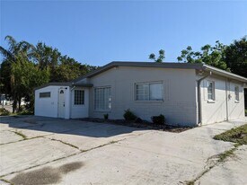 4802 Drift Tide Dr in New Port Richey, FL - Building Photo