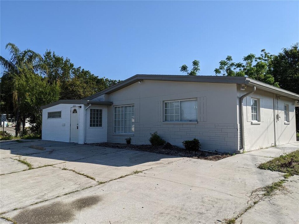 4802 Drift Tide Dr in New Port Richey, FL - Building Photo