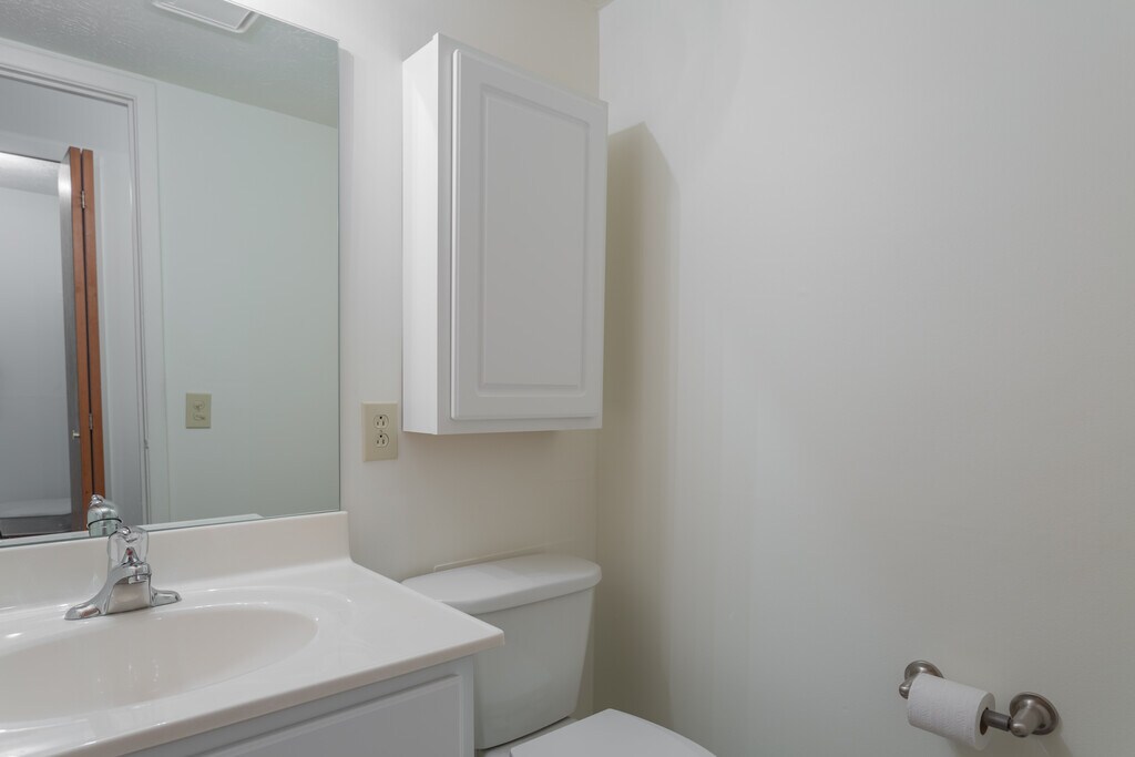 Churchill Towers Apartments in Parma Heights, OH