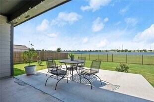 17621 Silent Harbor Loop in Pflugerville, TX - Building Photo