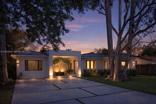 311 NE 117th St in Miami, FL - Building Photo