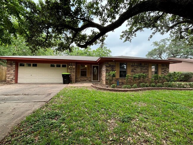 property at 715 Frankie St