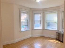 90 Kirkland St, Unit 1 in Cambridge, MA - Building Photo