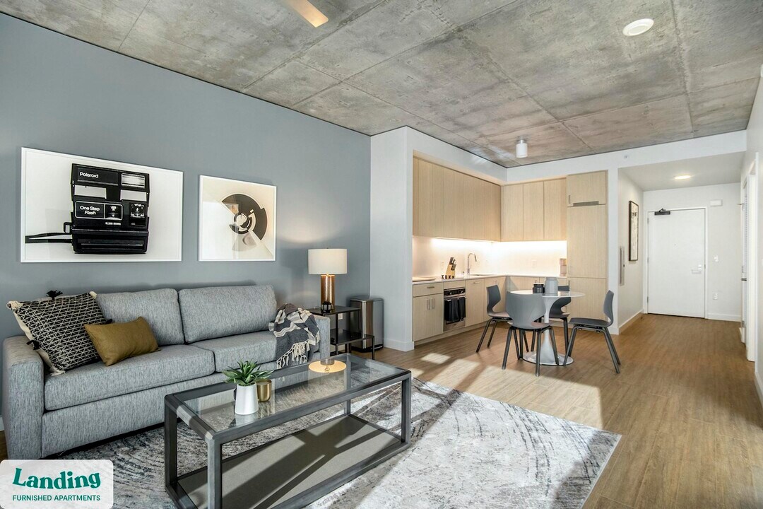 8850 River Bend Pkwy in Indianapolis, IN - Building Photo