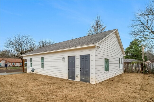 5186 Broken Oak Dr in Memphis, TN - Building Photo - Building Photo