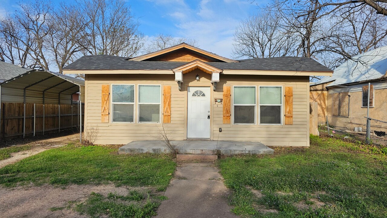 1342 Elm St in Abilene, TX - Building Photo