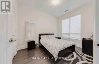 120-120 Harrison Garden Blvd in Toronto, ON - Building Photo - Building Photo