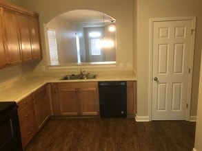 24 Chapel Lk N in Savannah, GA - Foto de edificio - Building Photo