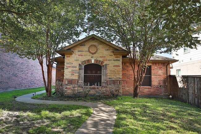property at 8231 Gran Villa Dr