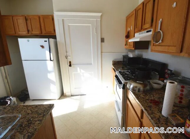 92 Maple St in Malden, MA - Building Photo - Building Photo