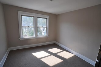 1308 8th Ave in Beaver Falls, PA - Building Photo - Building Photo