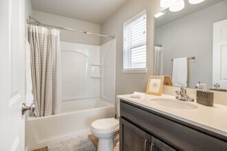 Summerland Twinhomes: Modern Comfort in Waterloo in Waterloo, IA - Building Photo - Building Photo