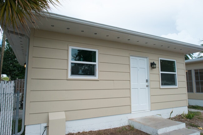 4302 W North A St, Unit Main House in Tampa, FL - Foto de edificio - Building Photo