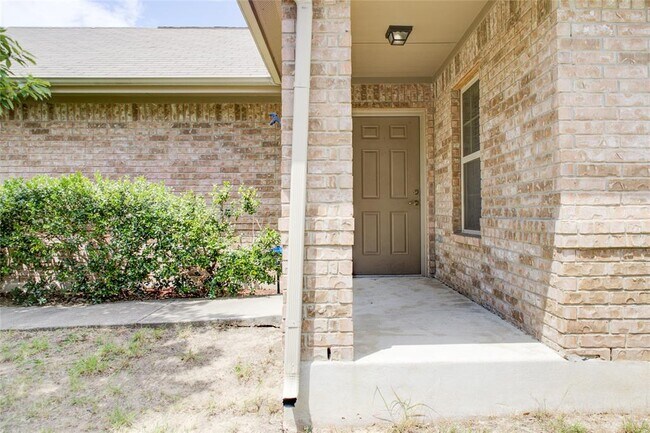 7000 Crestone Rd in Austin, TX - Building Photo - Building Photo
