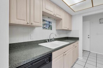 11566 7th Ln N in St. Petersburg, FL - Building Photo - Building Photo