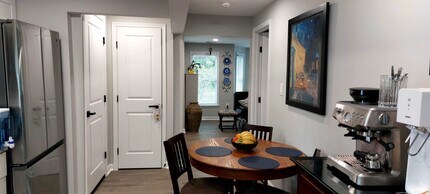 446 N Loudoun St, Unit 2 in Winchester, VA - Foto de edificio - Building Photo