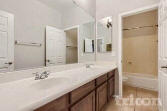 43633 W Cydnee Dr in Maricopa, AZ - Building Photo - Building Photo