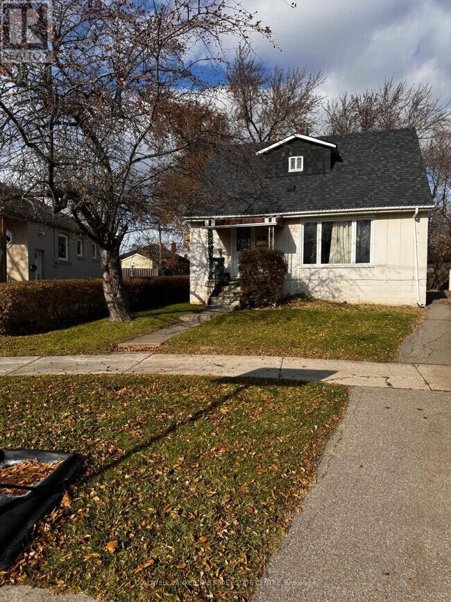 41 Hatfield Crescent in Toronto, ON - Building Photo - Building Photo