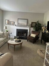 608 North St NE in Leesburg, VA - Foto de edificio - Building Photo