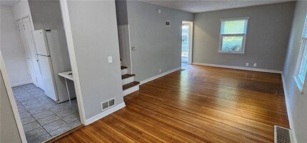 156 Edgemont Rd in Rochester, NY - Foto de edificio - Building Photo