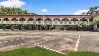 5900 22nd Ave N in St. Petersburg, FL - Building Photo