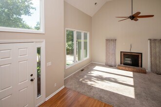 6447 High Creek Ct in Charlotte, NC - Building Photo - Building Photo