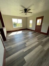 9696 State Hwy CC in Exeter, MO - Building Photo - Building Photo