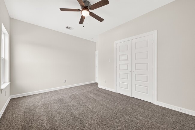 property at 422 N 4th St