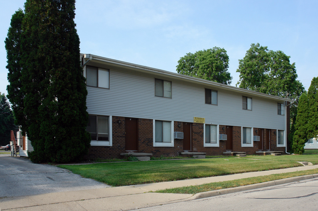 810 4th St in Bowling Green, OH - Building Photo